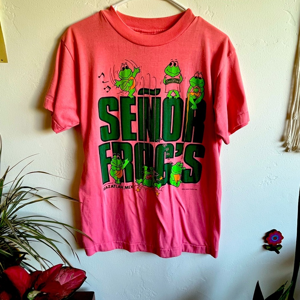 90’s Vintage Salmon vintage señor frogs t-shirt 🐸